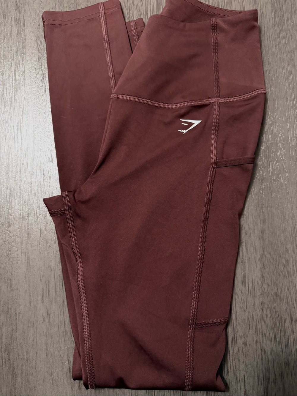 Gymshark Women’s Training Leggings W/Pockets. Brown (tint of maroon)